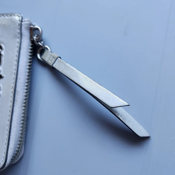 Coach Poppy Irridescent Shimmer Leather Square Zipper Wallet - Picture 3 of 9